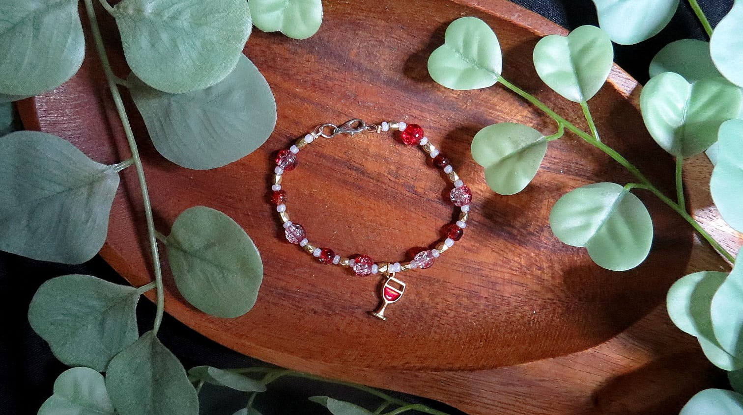 Bracelet wine